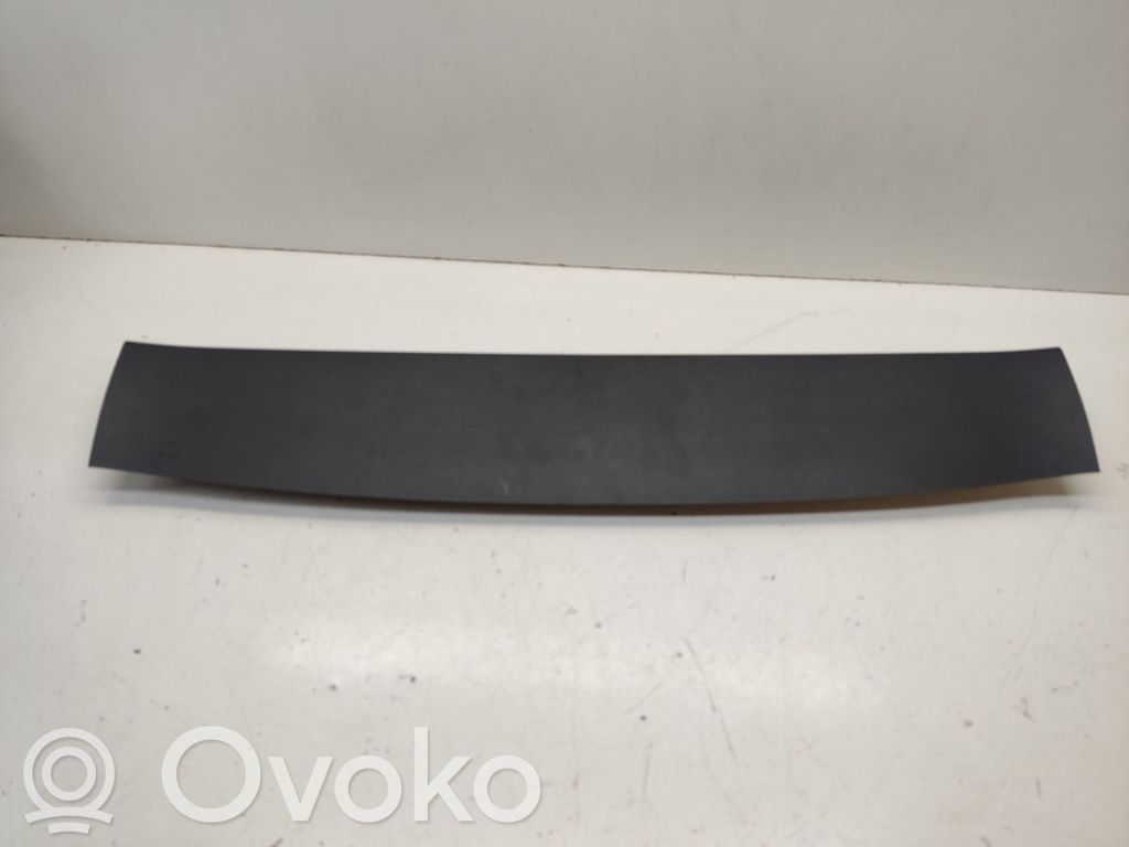 KIA Optima Moldura superior de la puerta/portón del maletero 