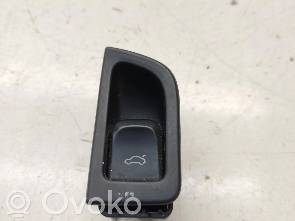 Audi A5 8T 8F Interruptor para abrir la puerta trasera 
