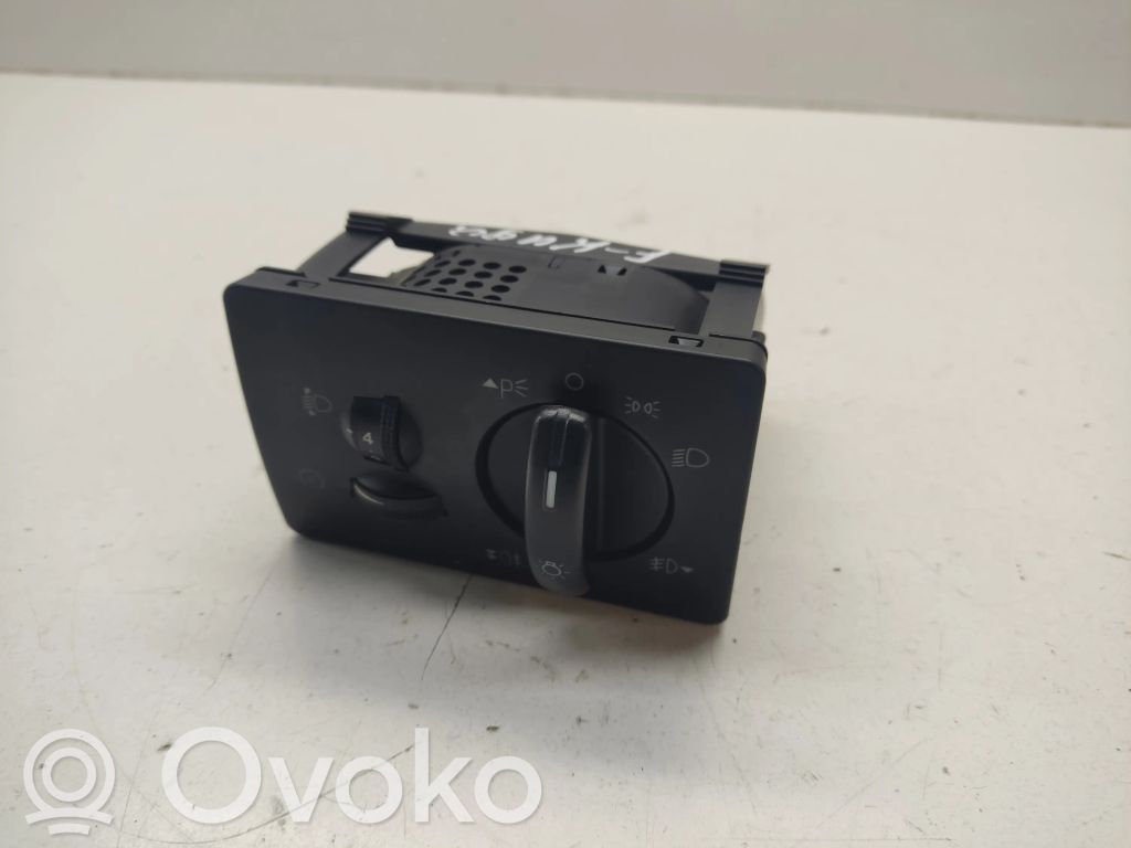 Ford Kuga I Light switch 