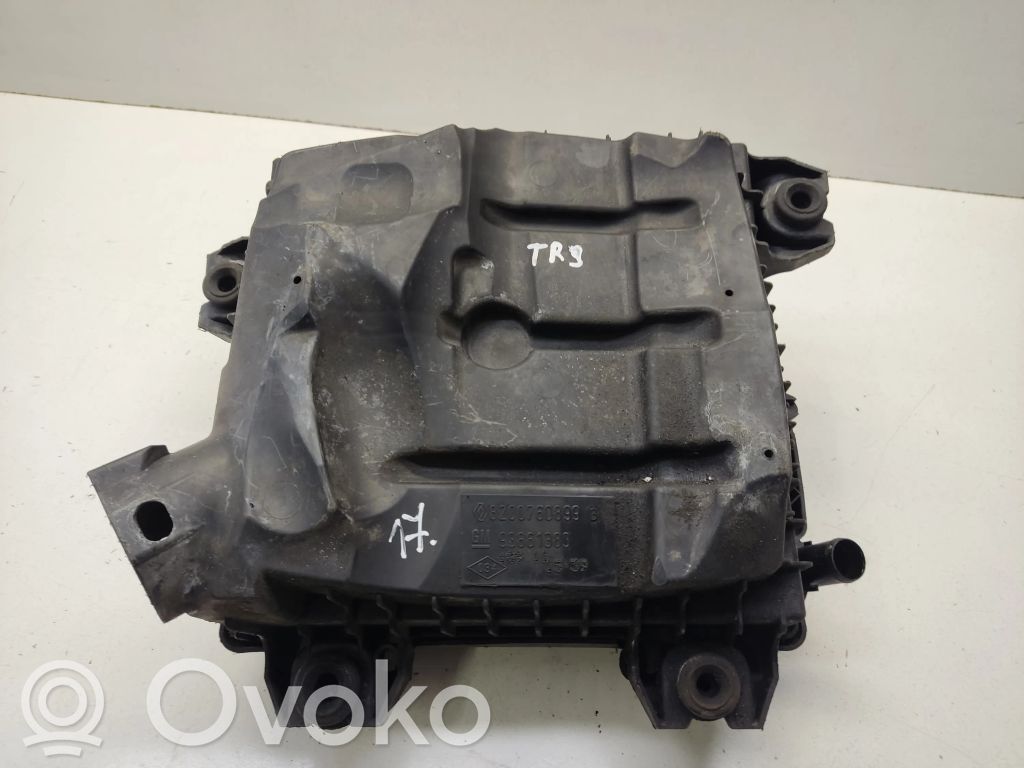 Renault Trafic II (X83) Luftfilterkasten 