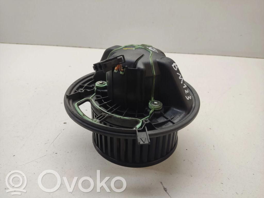 BMW 1 E81 E87 Mazā radiatora ventilators 