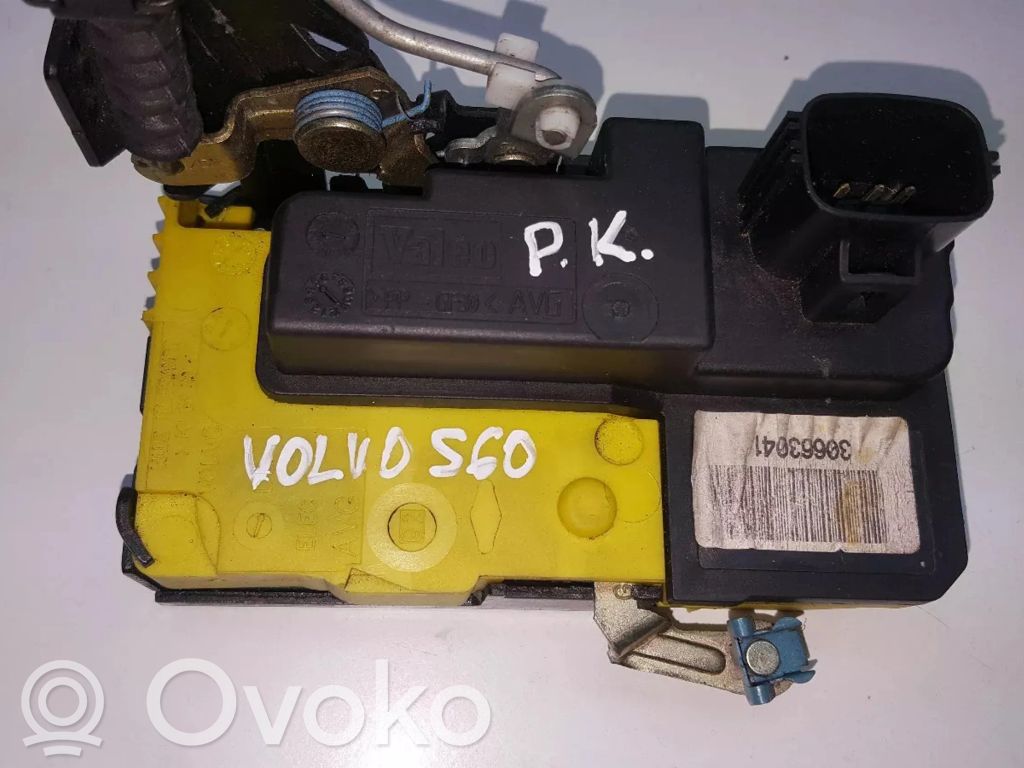 Priekšpusē slēdzene   30663041