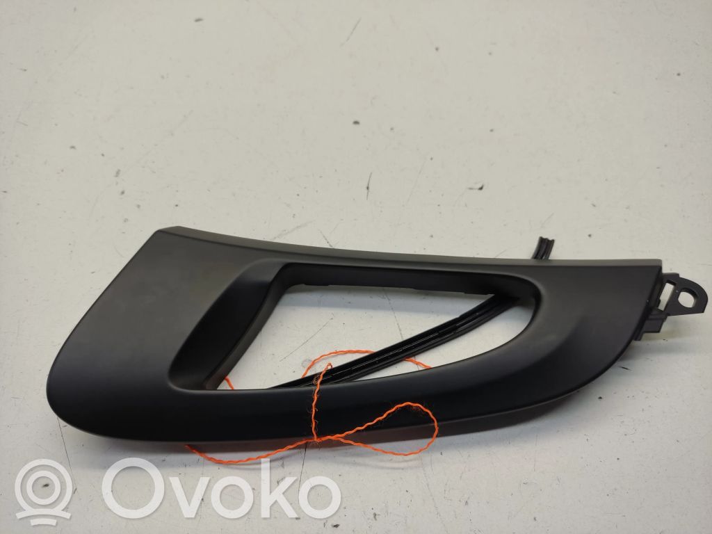 Porsche Cayenne (92A) Moldura del asa interna de la puerta delantera 