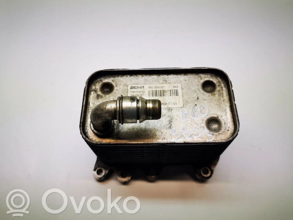 BMW 5 E60 E61 Eļļas filtra turētājs / dzesētājs 