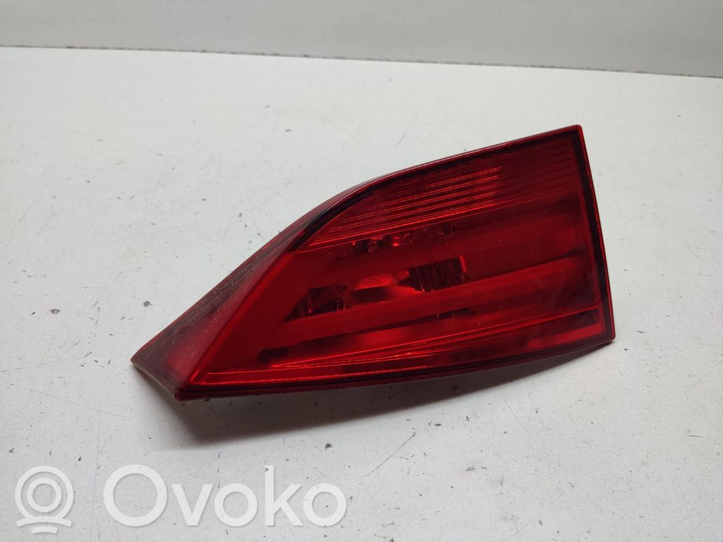 Tailgate rear/tail lights   2992479,63212992479,03427600