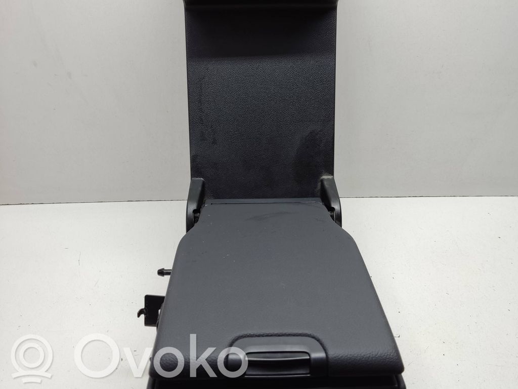Mercedes-Benz E W213 Podłokietnik tylnej kanapy 