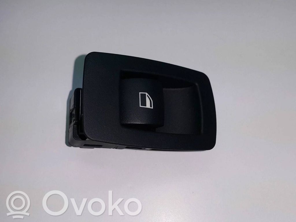 Elektrisko logu slēdzis   6952001,6935534,159399102934B,159399102934