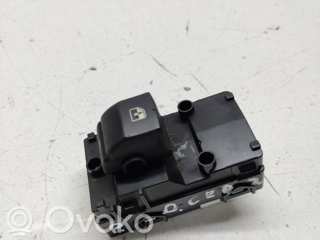 KIA Ceed Electric window control switch 