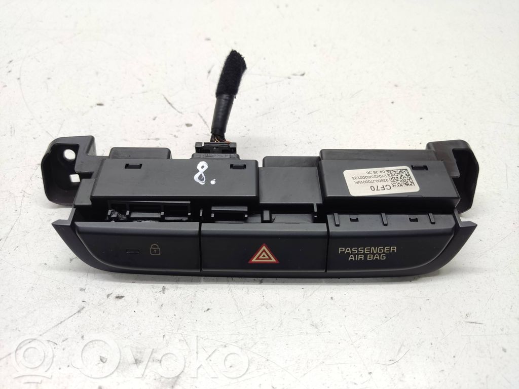 KIA Ceed Hazard light switch 