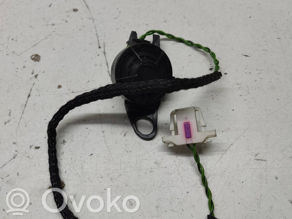 Front door high frequency speaker   8368231,65138368231,5243132,4913430619