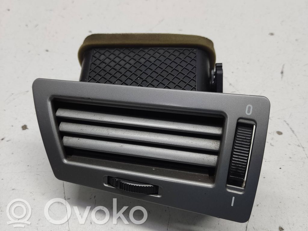 BMW 7 E65 E66 Šoninės oro grotelės 