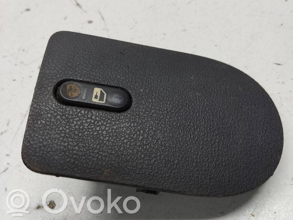 Nissan Qashqai Przycisk centralnego zamka 