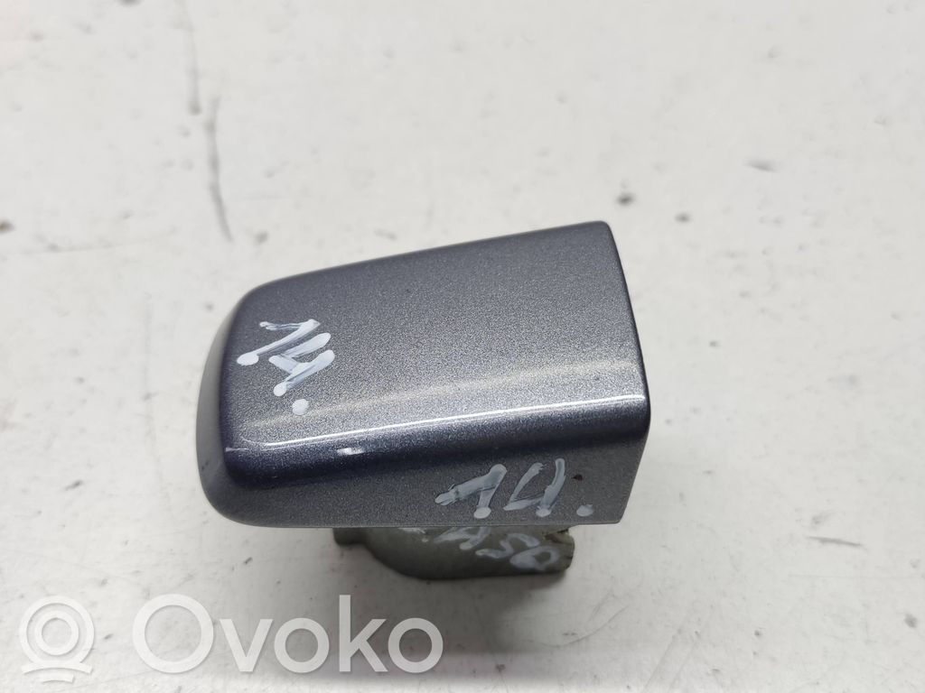 Nissan Qashqai Tapa manecilla puerta delantera 