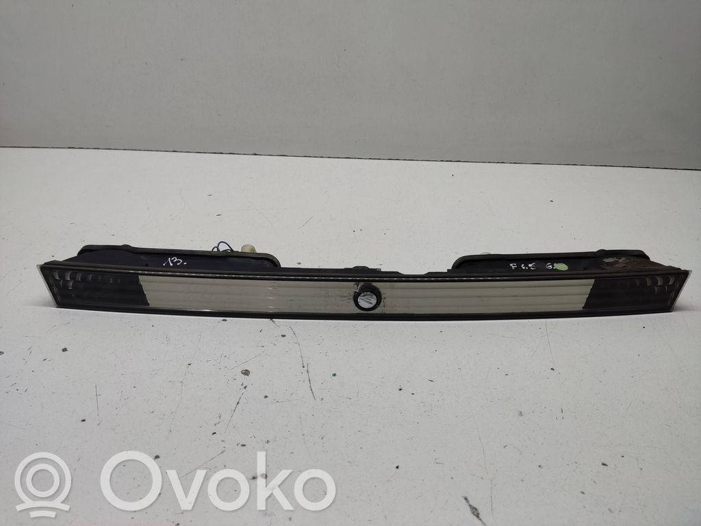 BMW 7 E65 E66 Galinio dangčio numerio apšvietimo juosta 