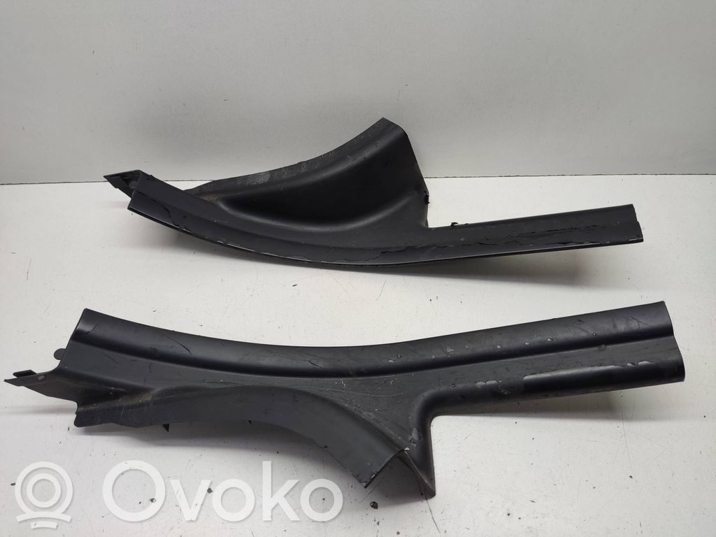 BMW 7 E65 E66 Moldura protectora del borde trasero 