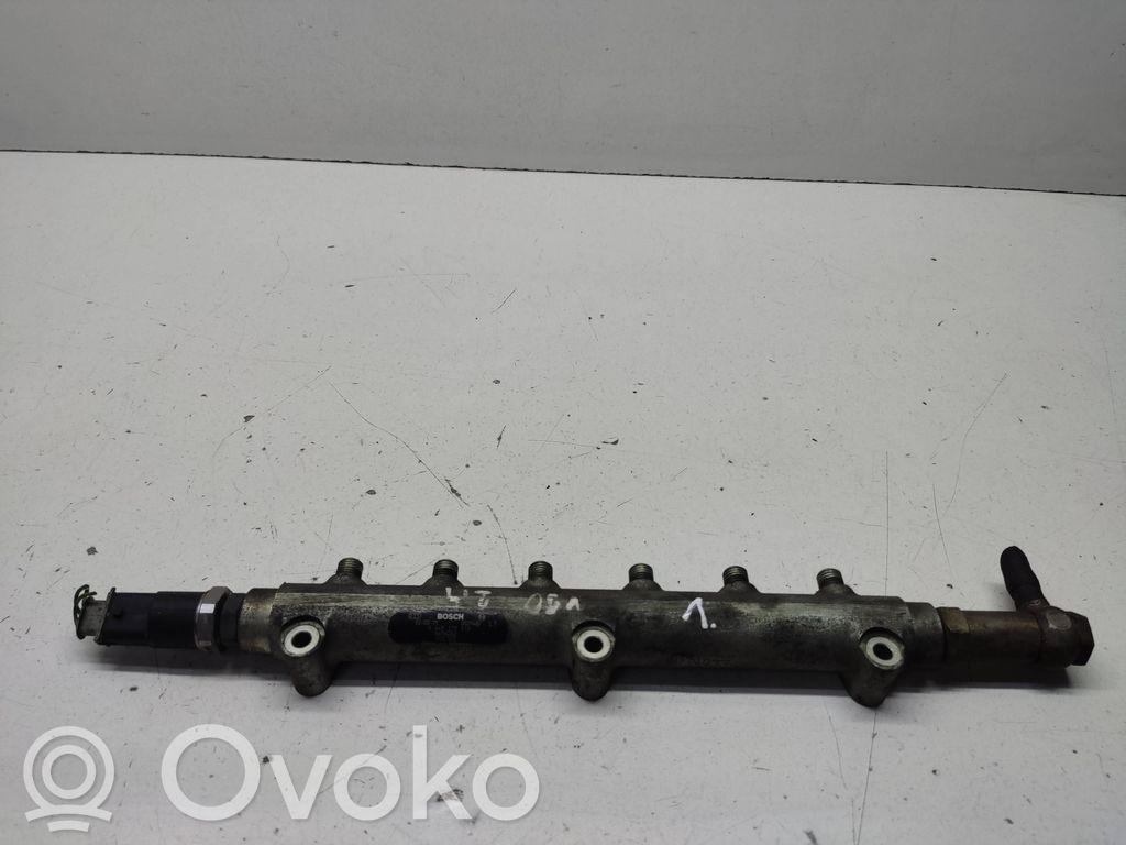 Volvo V70 Kraftstoffverteiler Einspritzleiste Verteilerrohr 