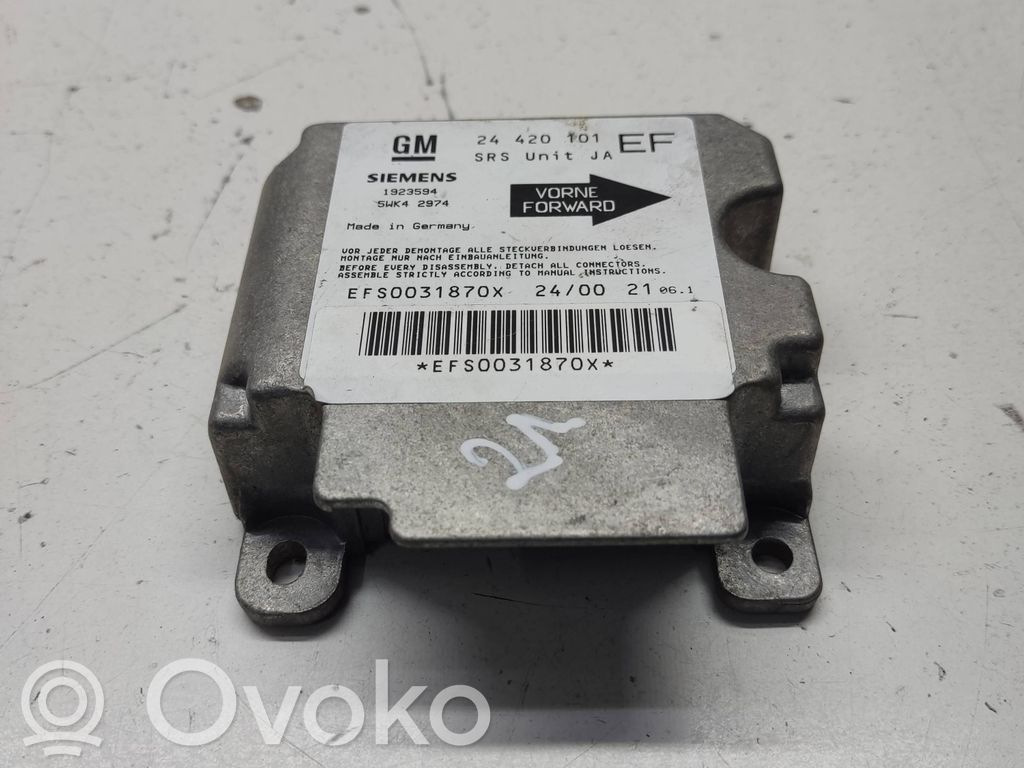 Opel Omega B2 Airbag control unit/module 