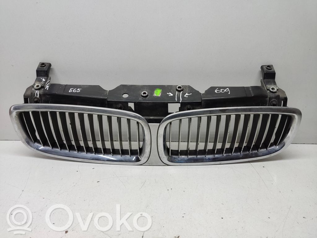 BMW 7 E65 E66 Front bumper upper radiator grill 