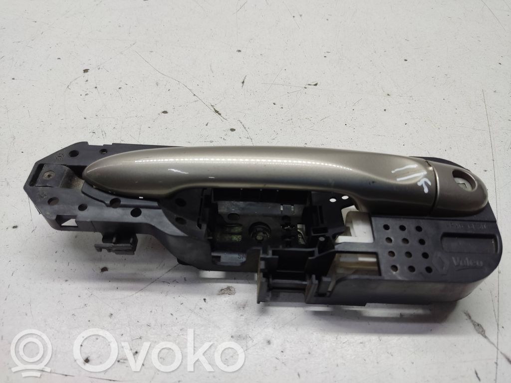 Renault Megane III Klamka zewnętrzna drzwi przednich 