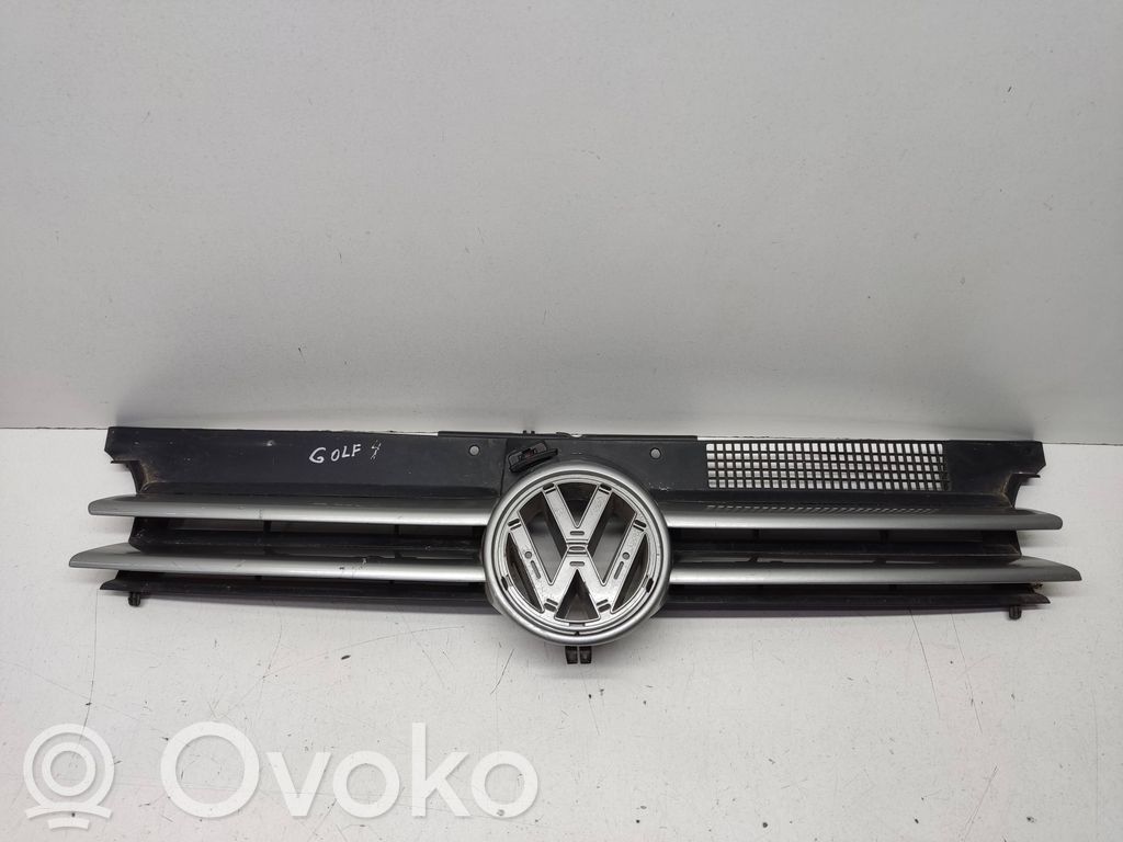 Volkswagen Golf IV Etusäleikkö 