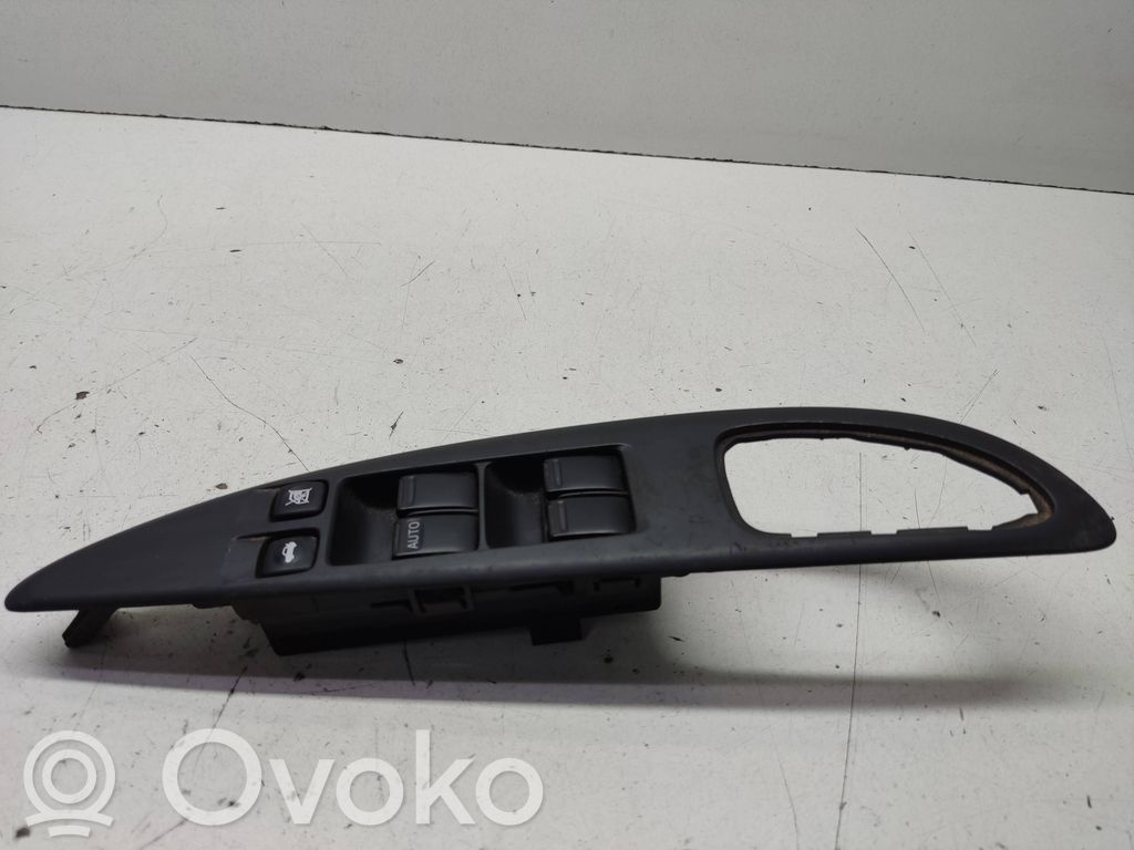 Nissan Primera Przyciski szyb 