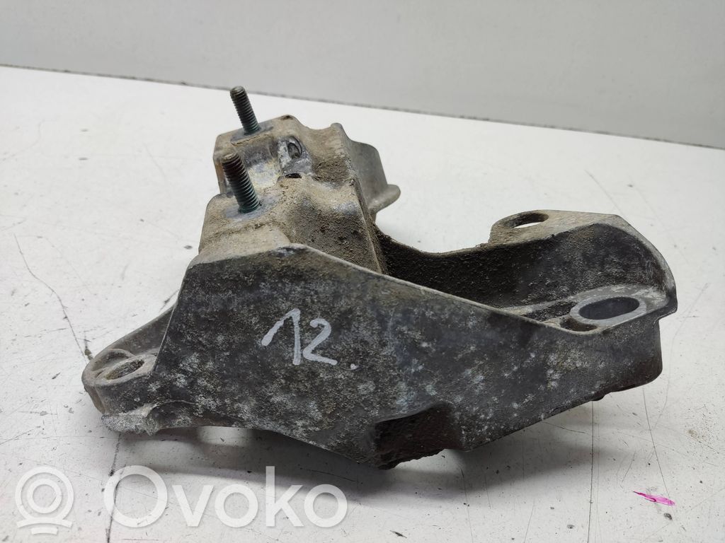 Audi A6 S6 C5 4B Engine mounting bracket 