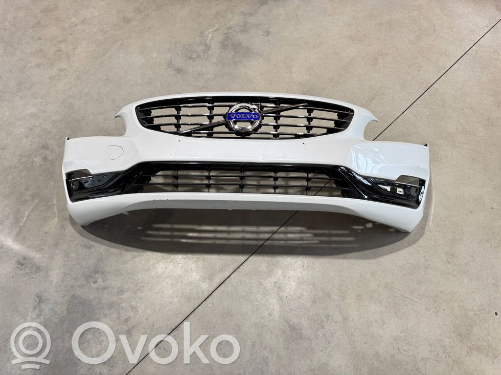 Front bumper   31323831,31383749,31323858,31323839