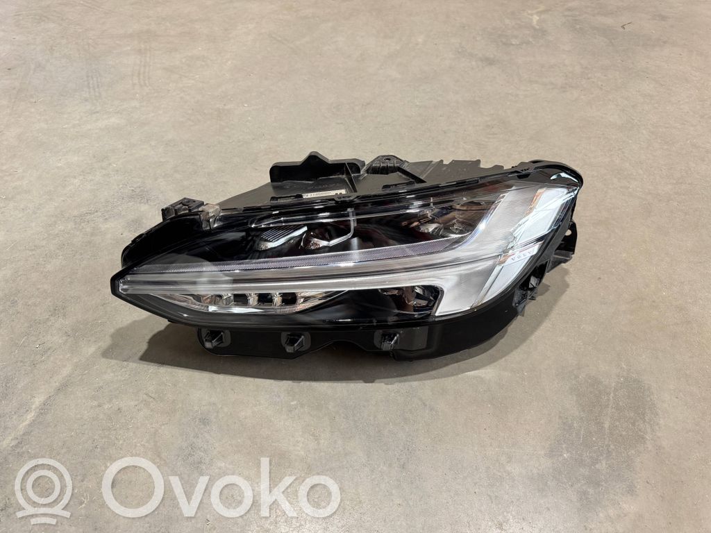 Volvo S90, V90 Scheinwerfer 