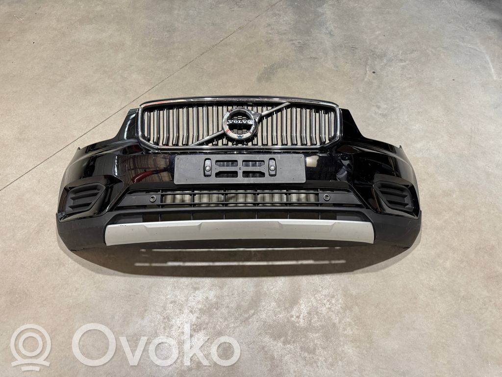 Volvo XC40 Front bumper 