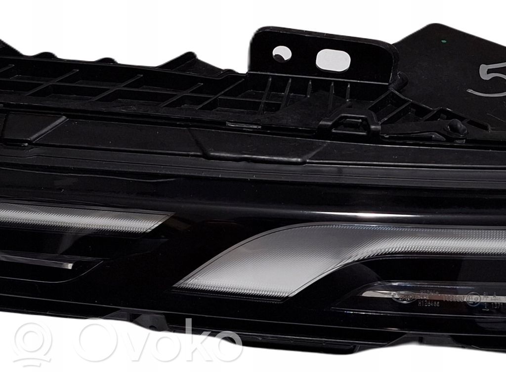 BMW 7 G70 LED Daytime headlight 