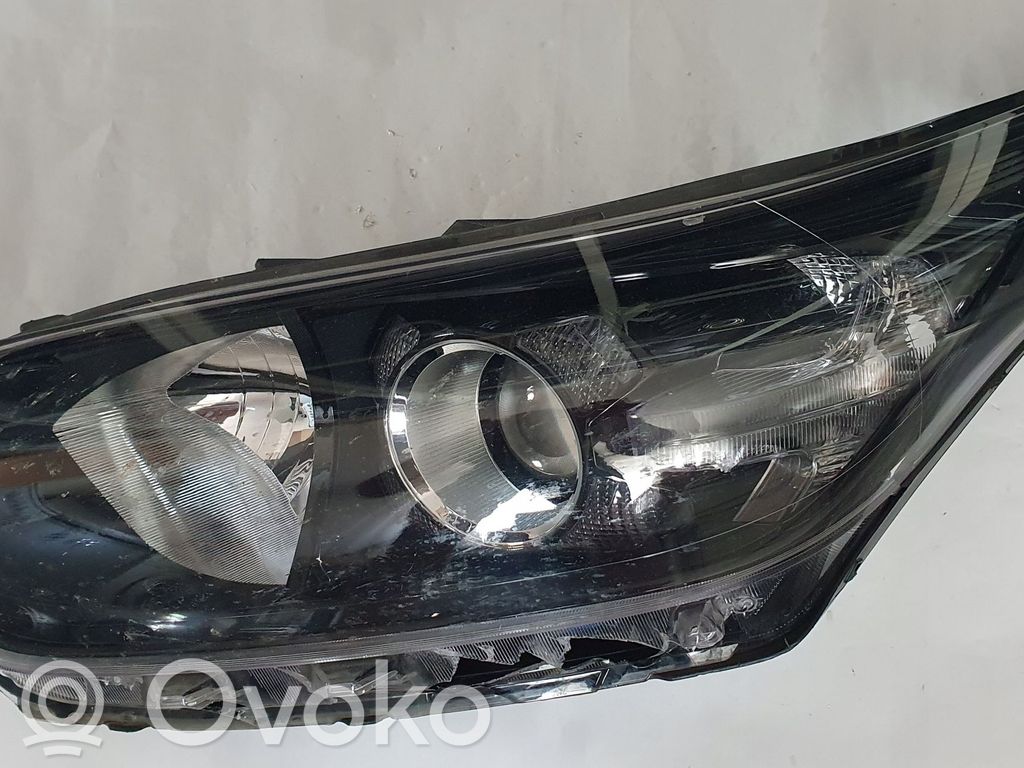 KIA Ceed Headlight/headlamp 