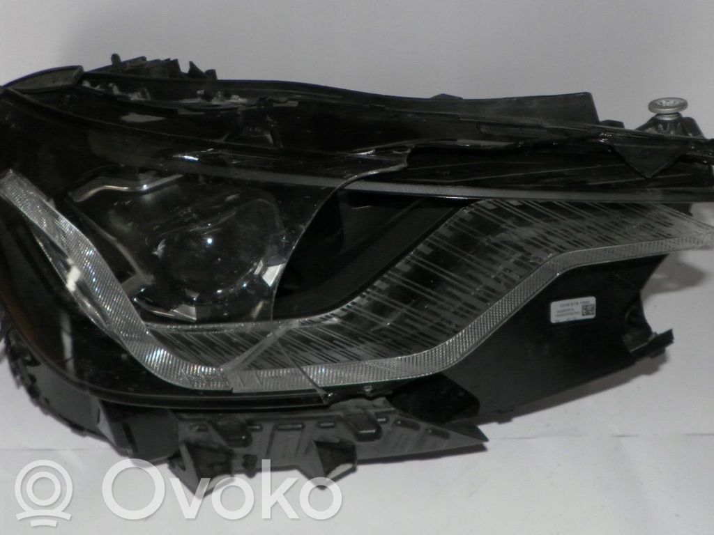 BMW 2 G42 Scheinwerfer 