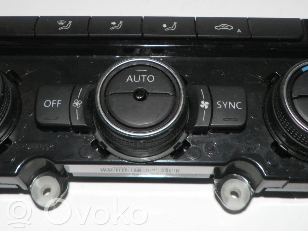 Volkswagen Golf VII Climate control unit 