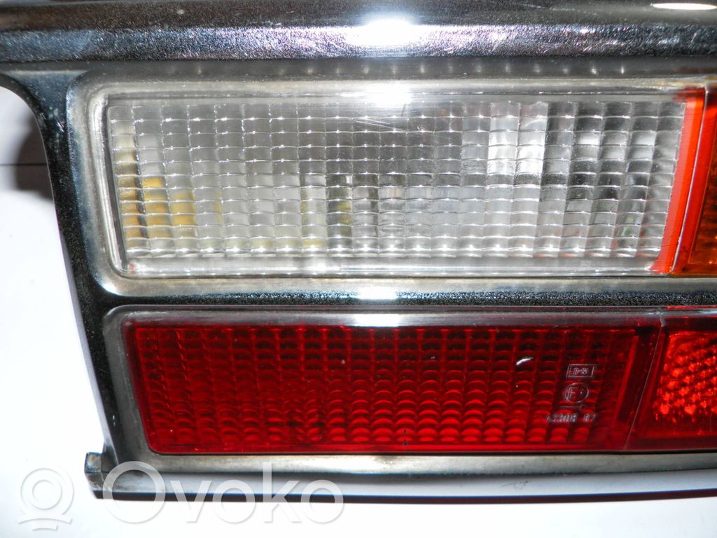 BMW 2 114 E6 E10 E20 Rückleuchte Heckleuchte 