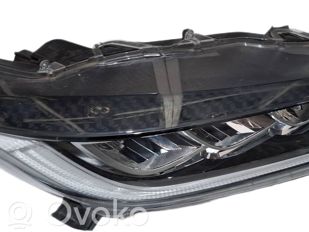 Toyota Yaris XP210 Headlight/headlamp 