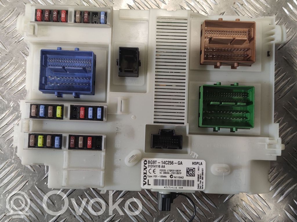 Volvo XC60 Fuse module 