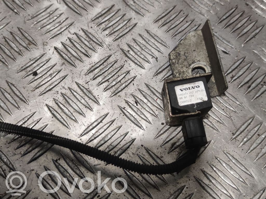 Volvo V70 Airbag deployment crash/impact sensor 