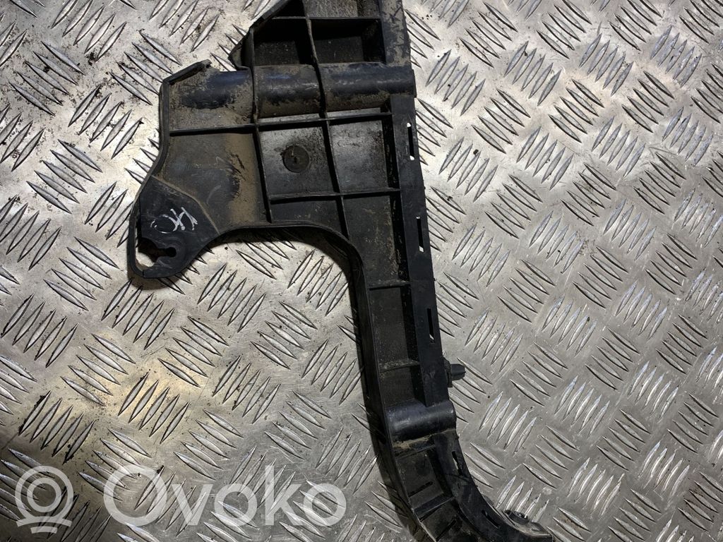Volvo V70 Uchwyt / Mocowanie zderzaka tylnego 