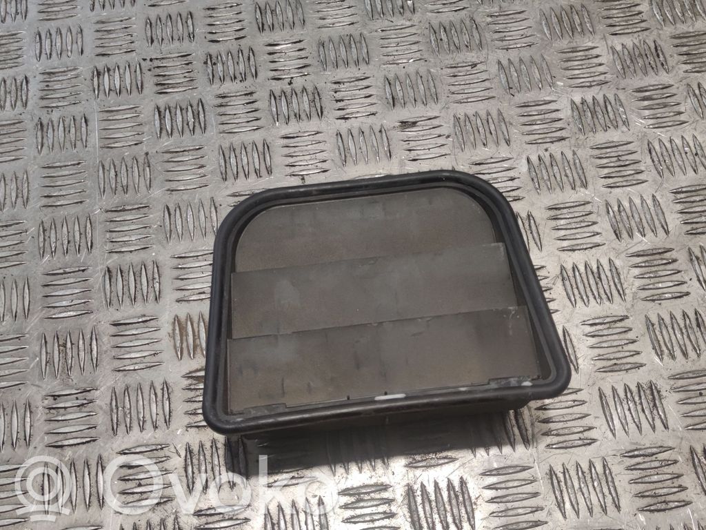 Volvo S60 Évent de pression de quart de panneau 