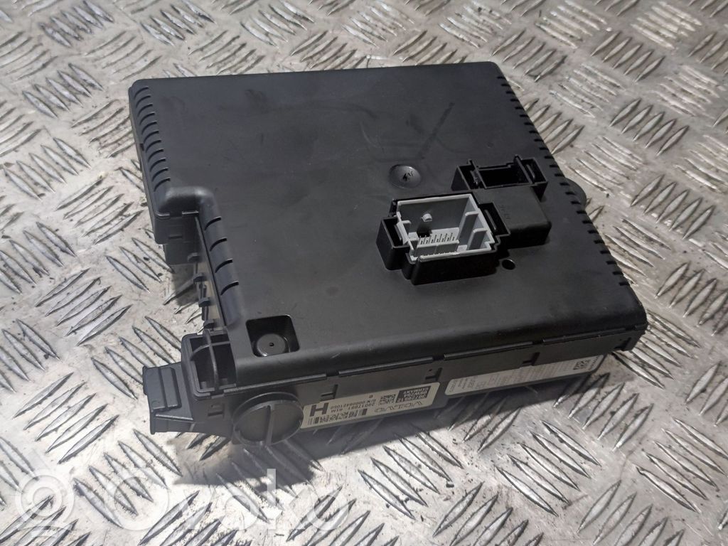 Volvo S60 Fuse module 