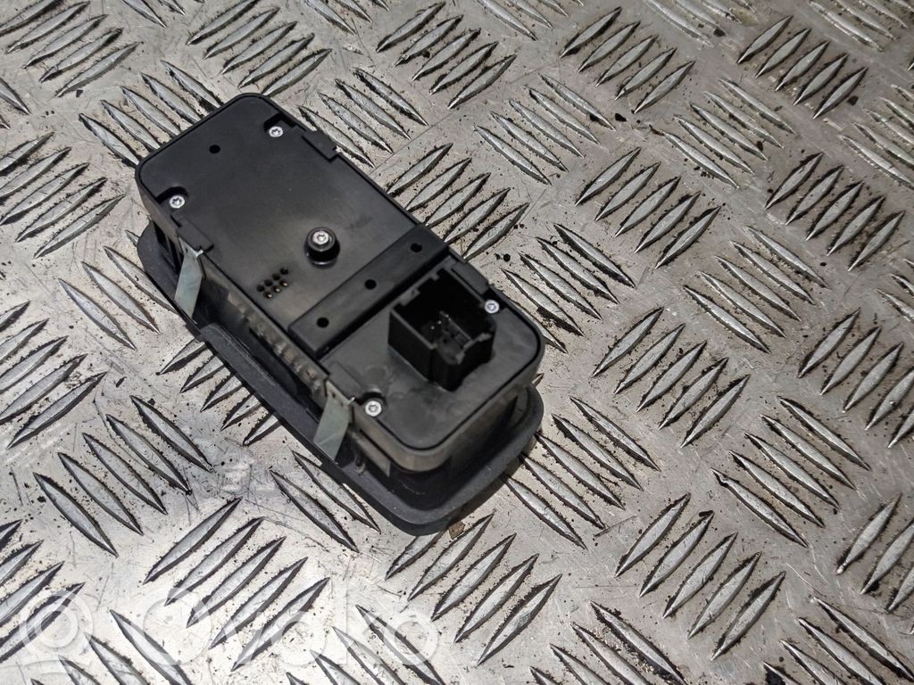 Front door window switch trim   68183752AE