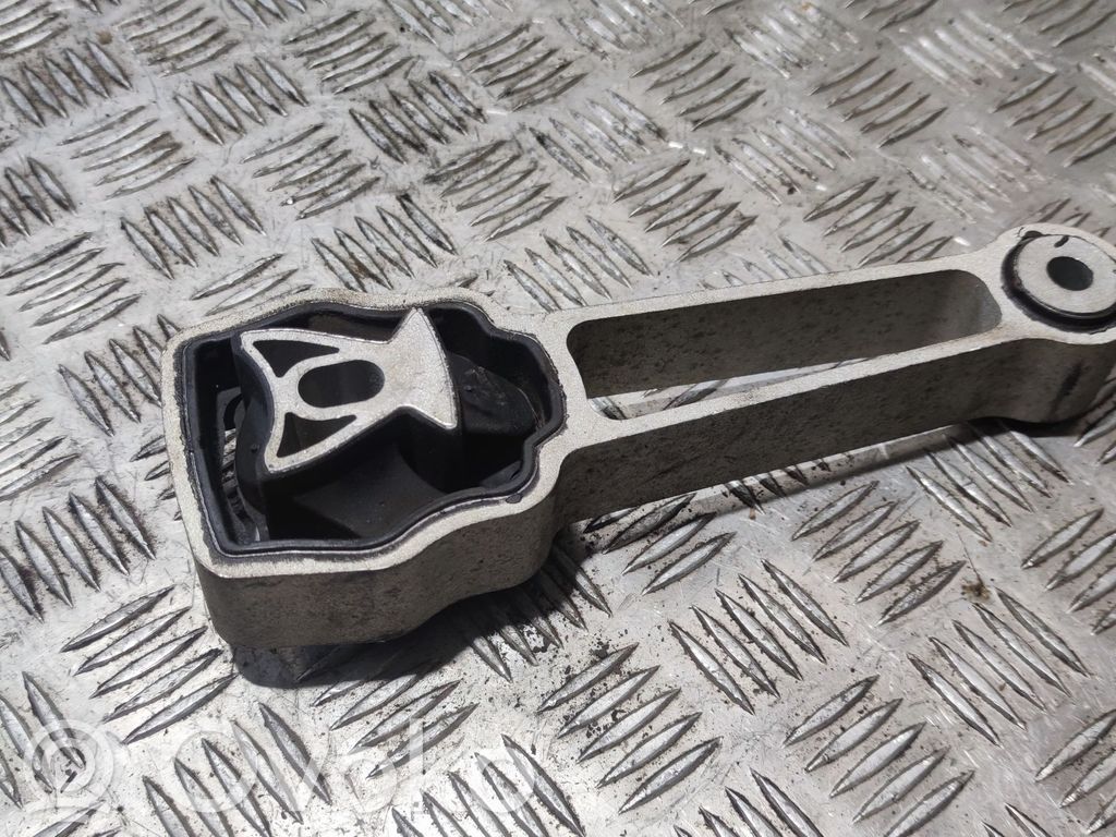 Engine mount bracket   31670126