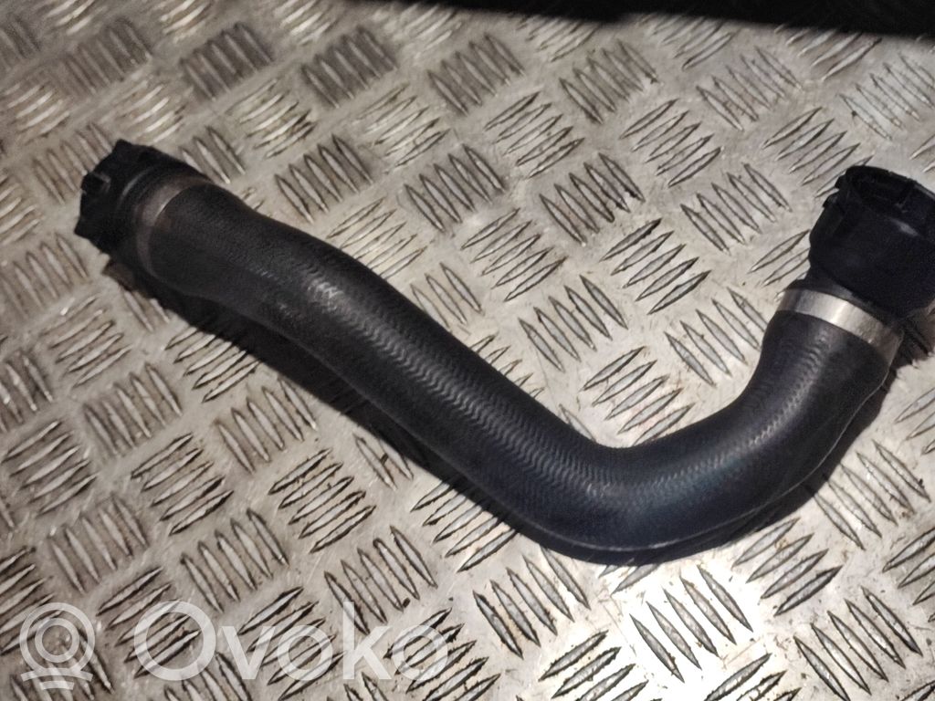 BMW 4 F32 F33 Engine coolant pipe/hose 
