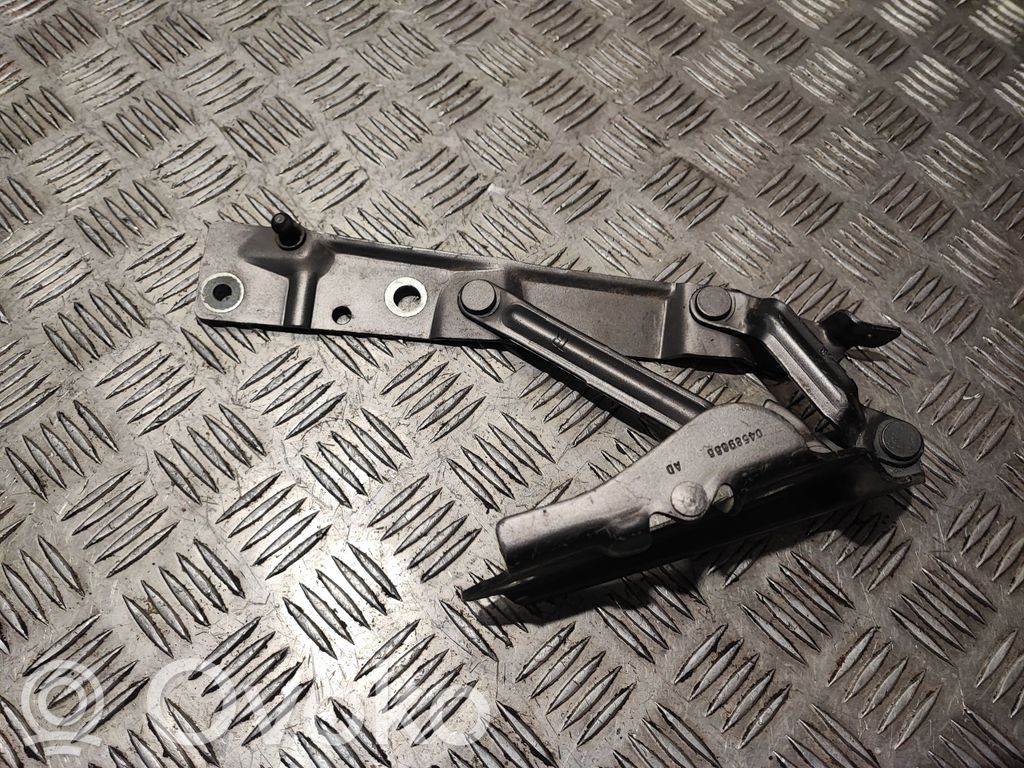 Dodge Challenger Tailgate/trunk/boot hinge 