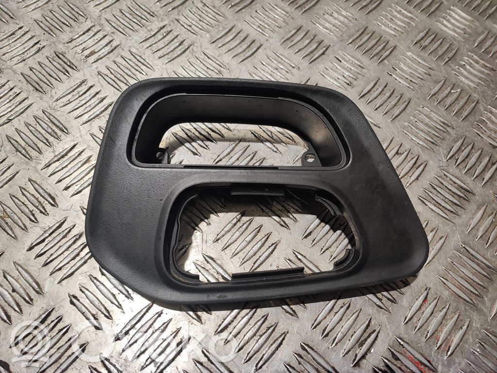 Dodge Challenger Panelės apdailos skydas (centrinis) 