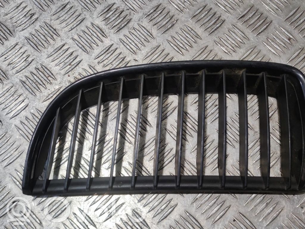 BMW 4 F32 F33 Front bumper upper radiator grill 