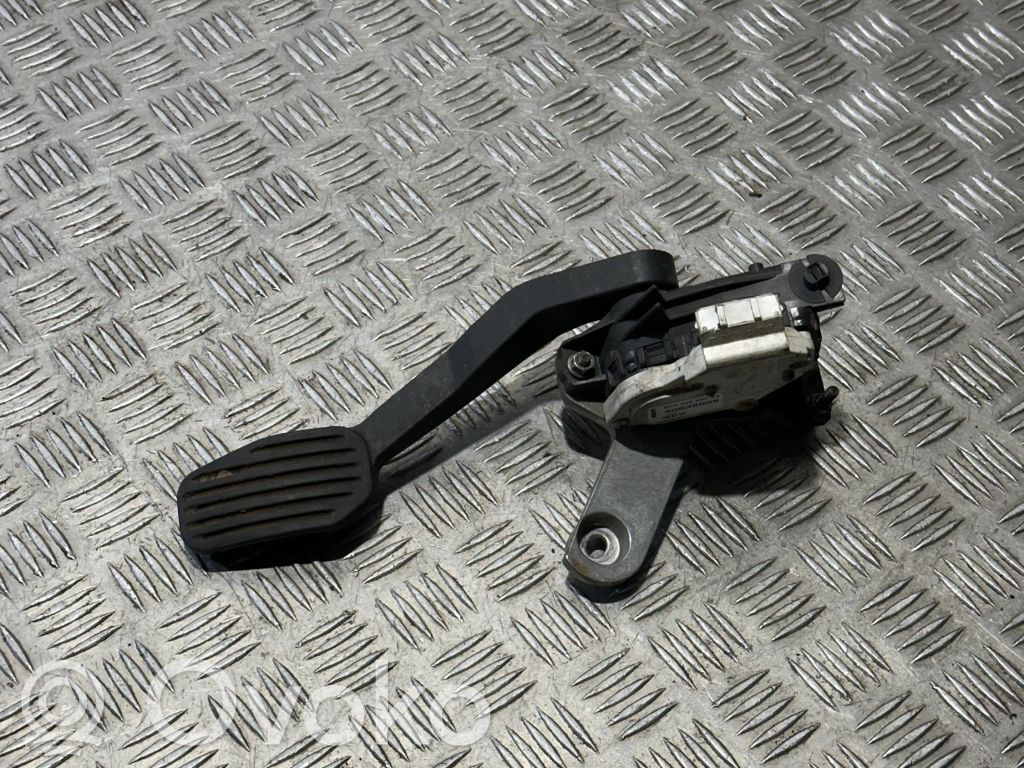 Volvo S80 Accelerator throttle pedal 