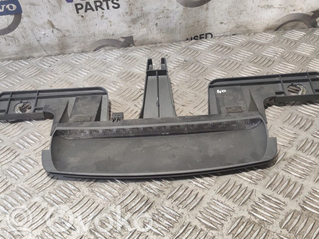 Volvo S80 Third/center stoplight 
