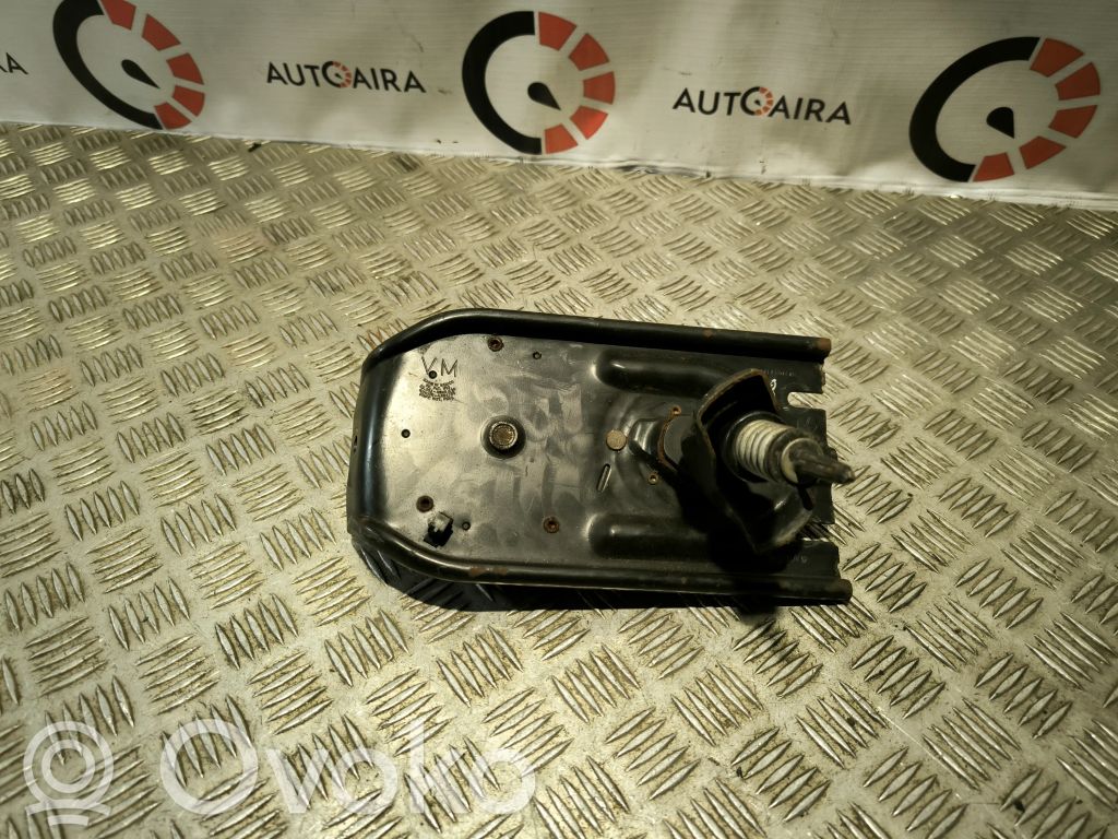 Jeep Grand Cherokee Spare wheel mounting bracket 