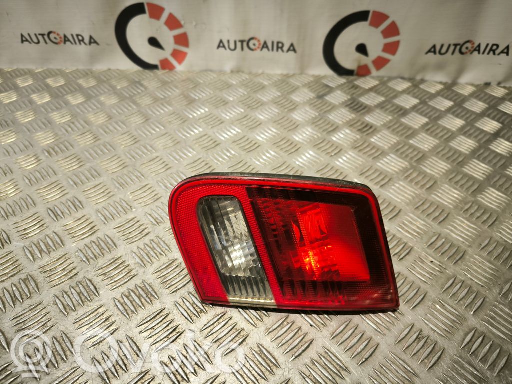 Saab 9-3 Ver2 Aizmugurējais lukturis pārsegā 